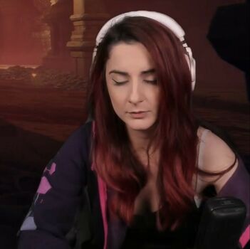 AnnieFuchsia