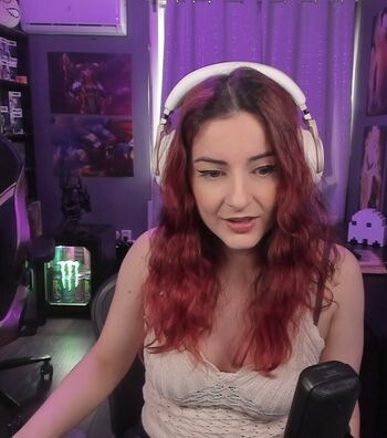 AnnieFuchsia