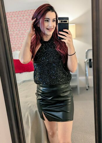 AnnieFuchsia