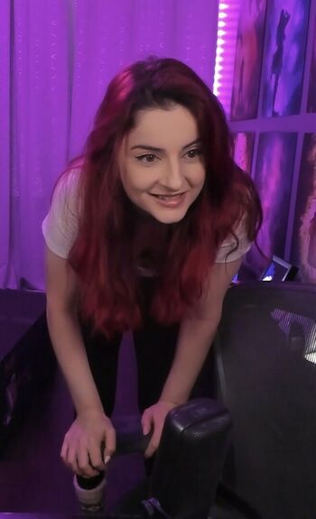 AnnieFuchsia