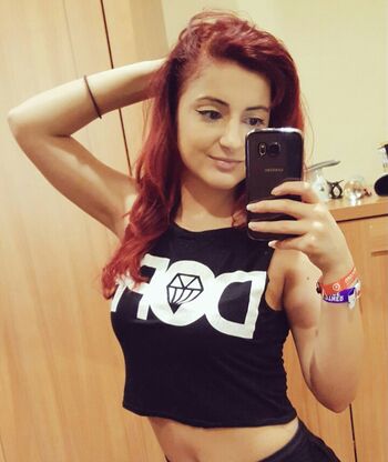 AnnieFuchsia