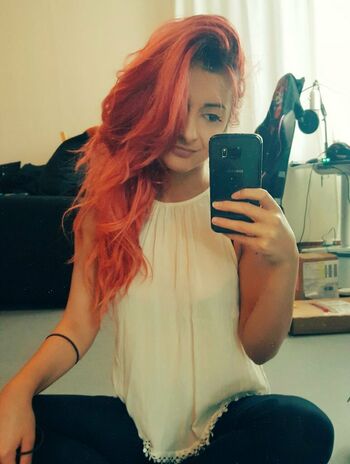 AnnieFuchsia