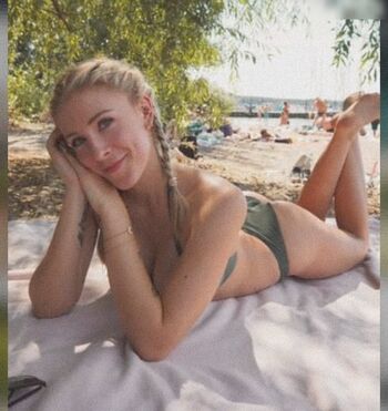 Annisophie_