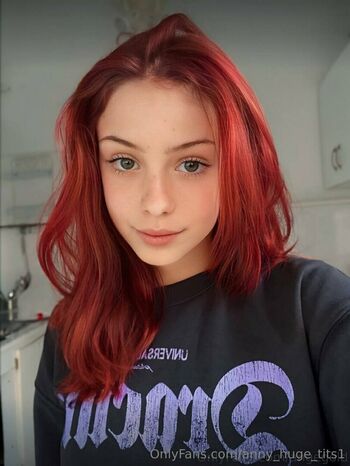 anny_huge_tits1