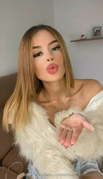 antonellahernandezz
