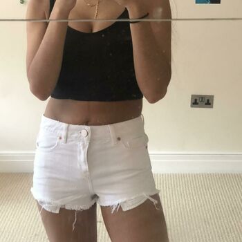 Anya Dhesi