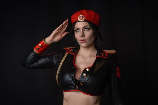 Anya Ichios