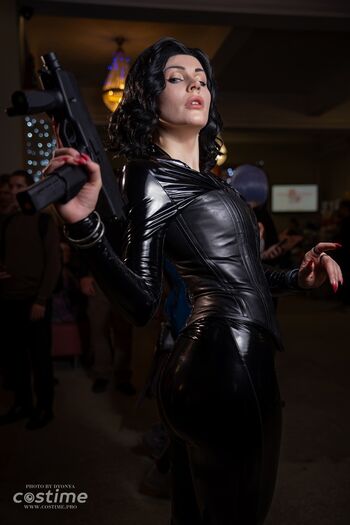 Anya Ichios