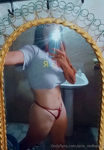 aria_redhead