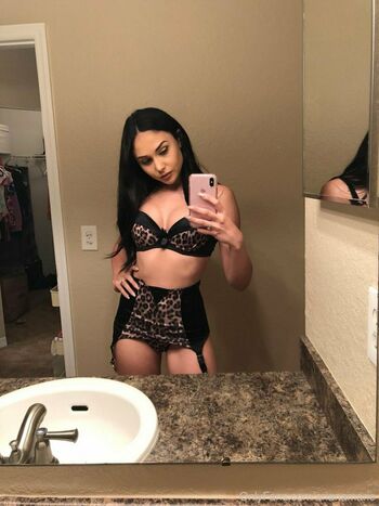 Ariana Marie