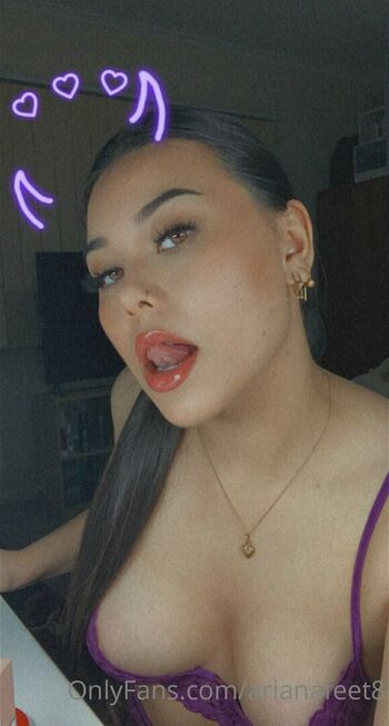 arianafeet8