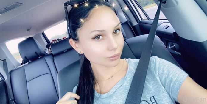 arianamarie