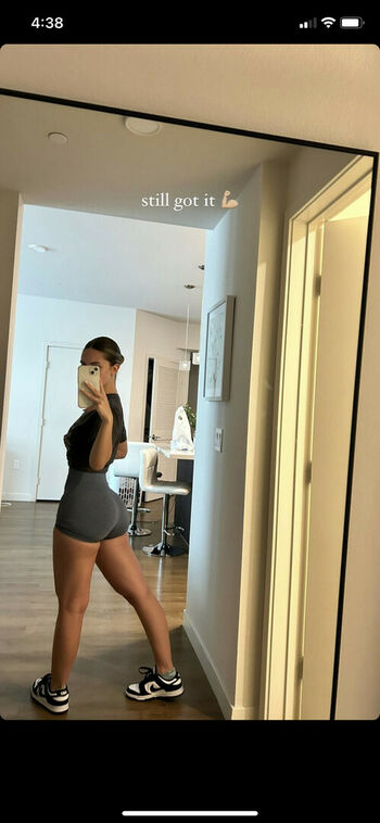 Arianna Flowers