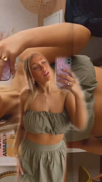 Ariel D