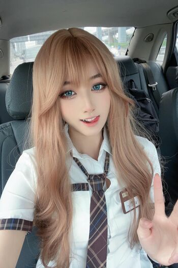 Arisa Cosplay