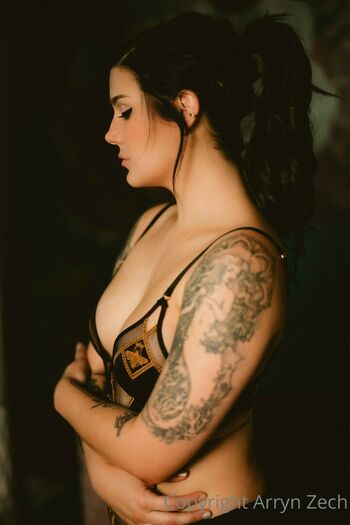 Arryn Zech