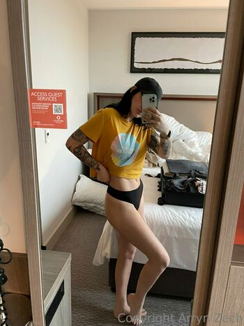 Arryn Zech