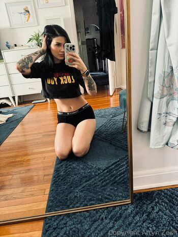 Arryn Zech