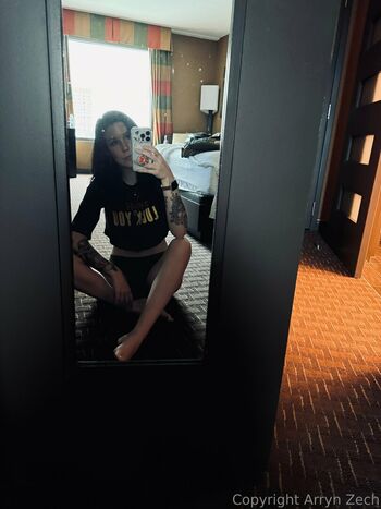 Arryn Zech