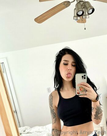 Arryn Zech