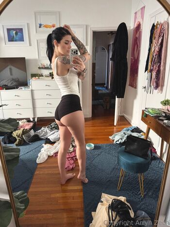 Arryn Zech