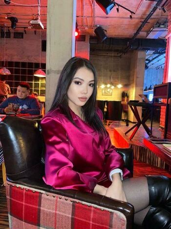 Arya_Ivy