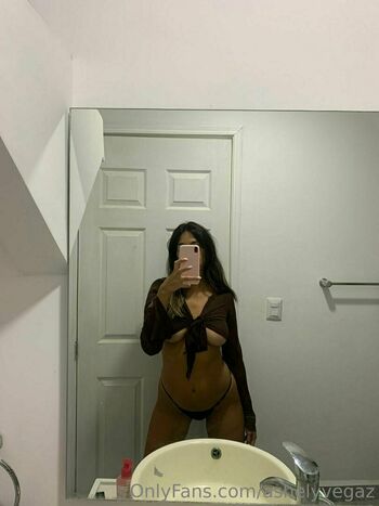 ashelyvegaz