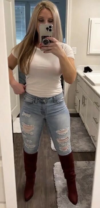 Ashleelyn__