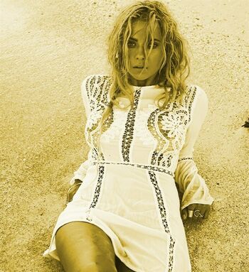 Ashley Benson