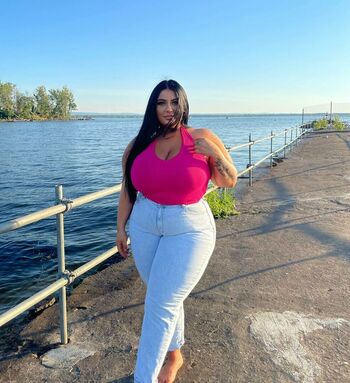 Ashley Bova