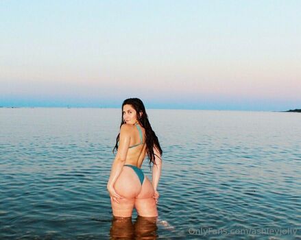 Ashley Jolly