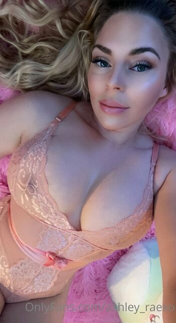 Ashley_raexo