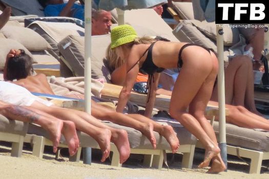 Ashley Roberts