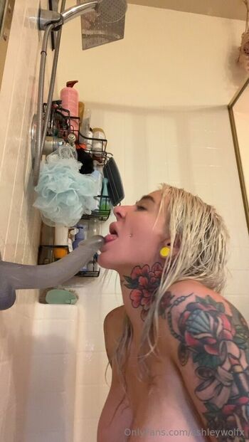 ashleywolfx