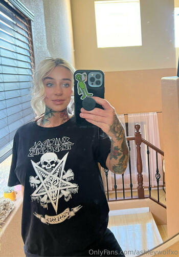 ashleywolfxo