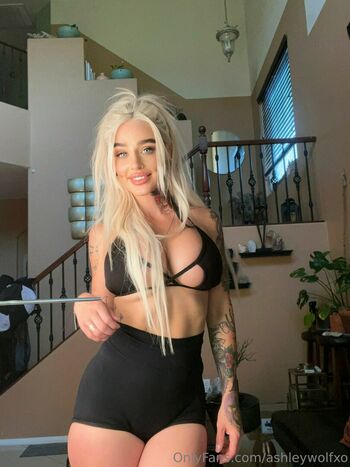 ashleywolfxo