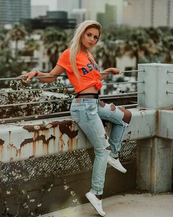 Ashlyn Sharp