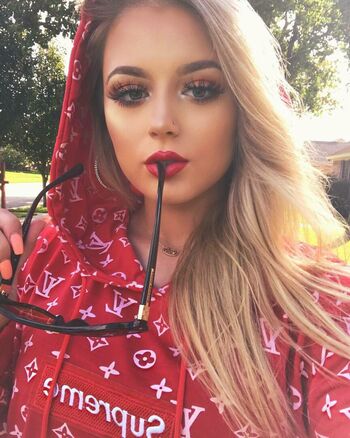 Ashlyn Sharp