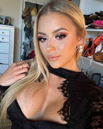 Ashlyn Sharp