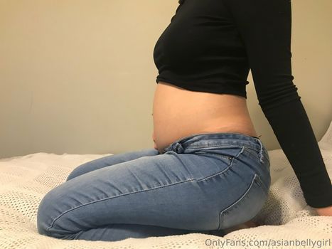 asianbellygirl