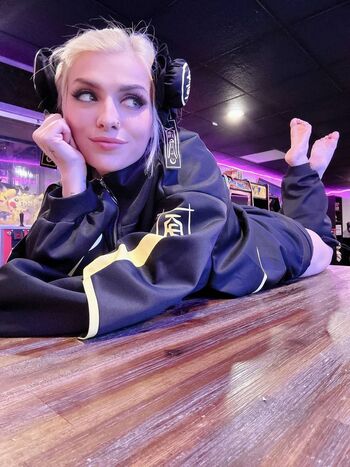 ASMR Shanny