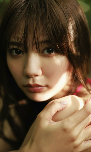 Asuka Kawazu