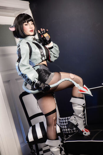 Athena Cosplay
