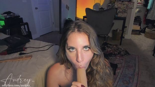 Audrey_
