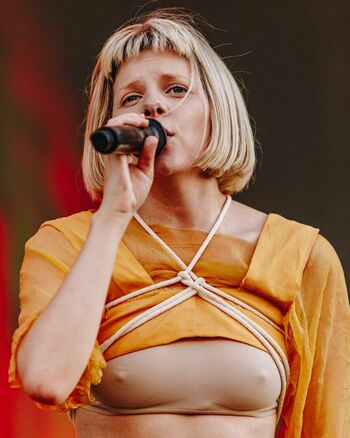 Aurora Aksnes