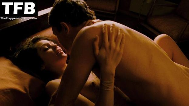 Autumn Reeser
