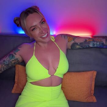 ava_austen