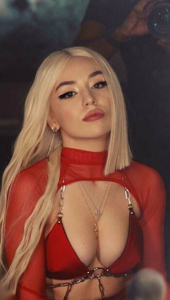 Ava Max