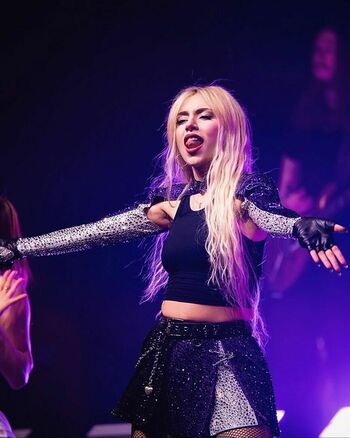 Ava Max