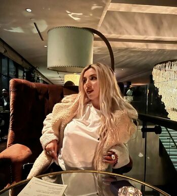 Ava Max